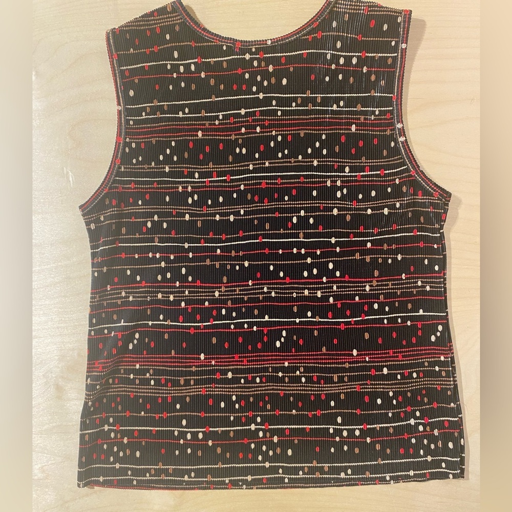 Plisse’ Black Sleeveless Ribbed Tank with Red & Cream Dot Pattern Large (QM) - Picture 5 of 6